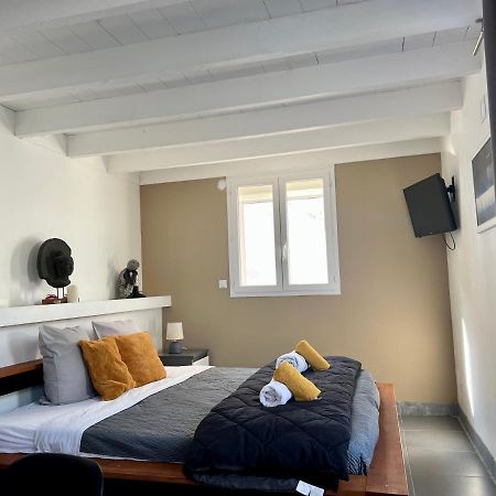 Mas La Farelle Chambre D'Hote,Fitness & Salle De Jeux Gratuite & Spa En Supplement Nîmes Kültér fotó