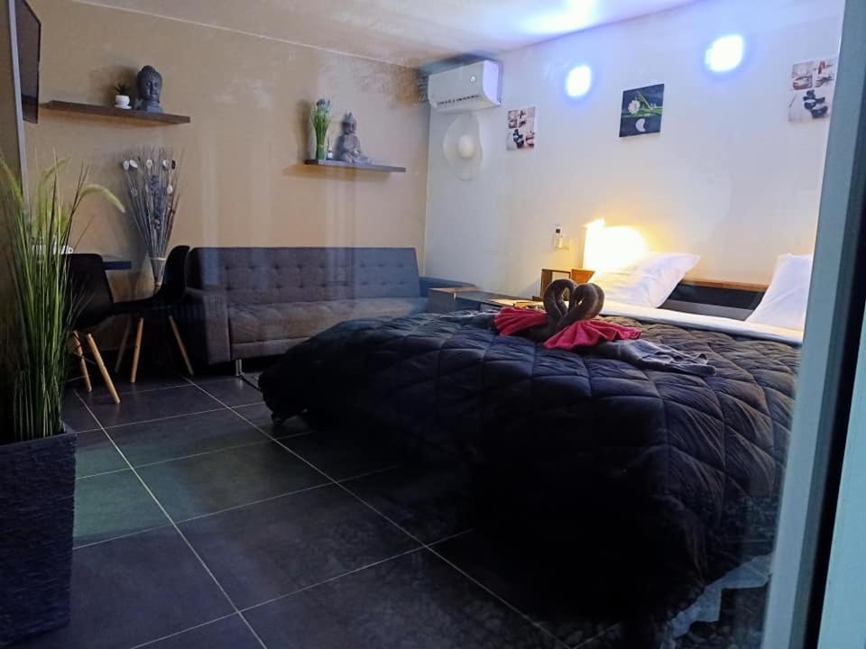 Mas La Farelle Chambre D'Hote,Fitness & Salle De Jeux Gratuite & Spa En Supplement Nîmes Kültér fotó